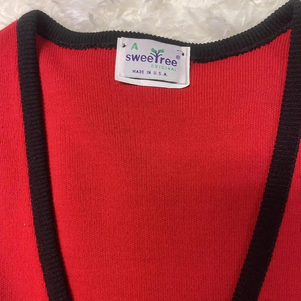 A Sweetree Original Red and Black Sleeveless Cardigan Vest USA